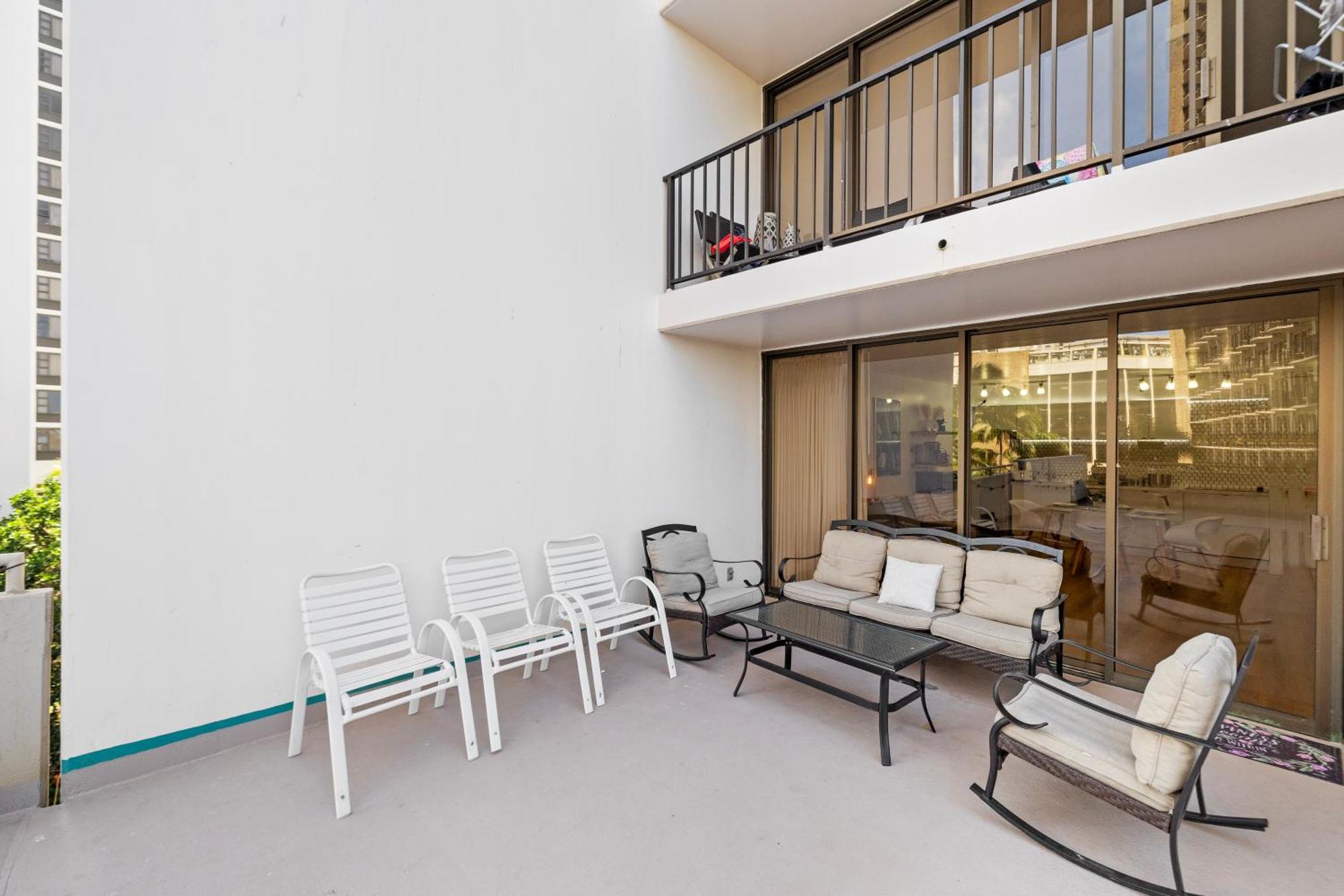 Huge Patio Washerdryer 1 Bedroom Banyan Free Parking 5 Min To Beach ホノルル エクステリア 写真